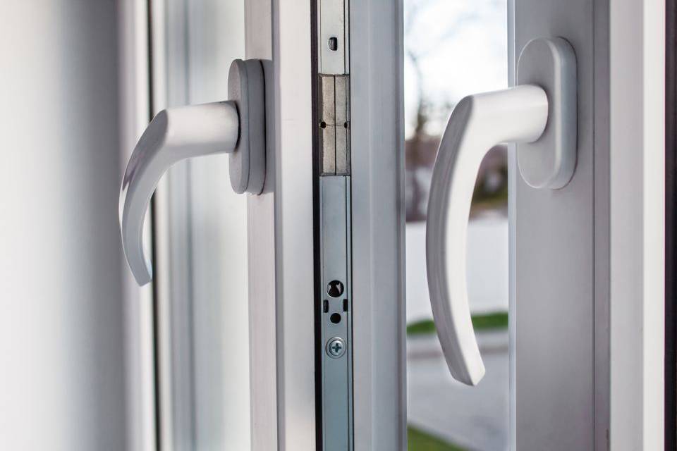 Pose de porte blindée